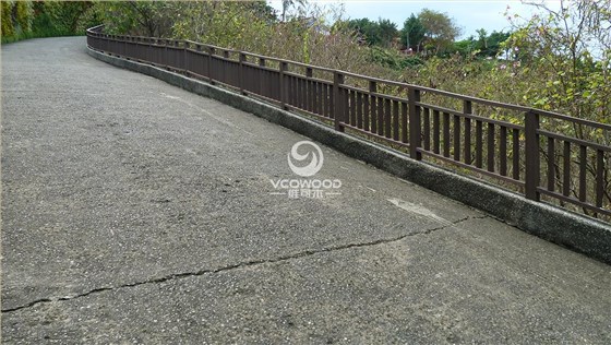 大石鼻山步道纳米木护栏 (5)