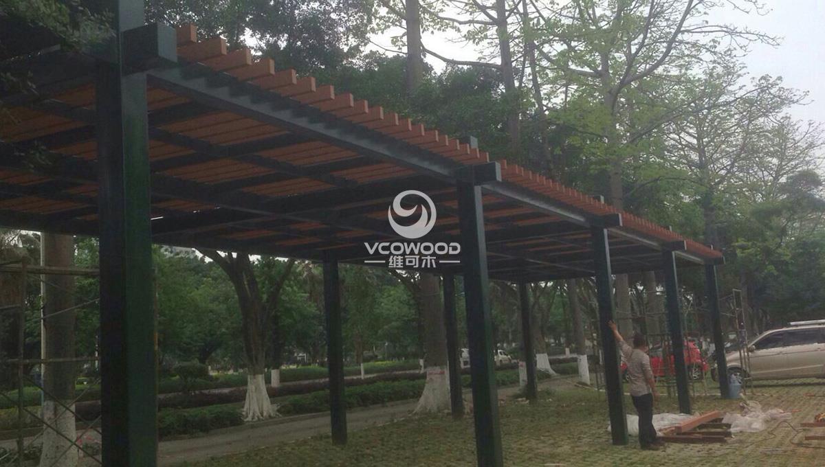柳州景区停车场木塑廊架 (1)