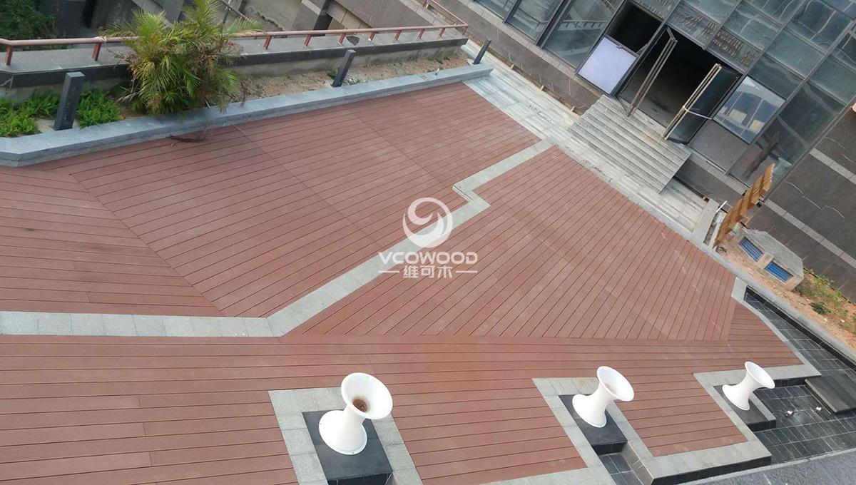 深圳中兴研发中心塑木地板 (4)