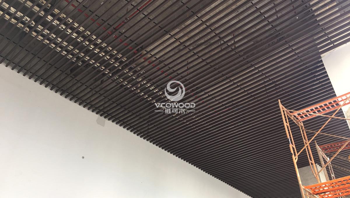 深圳IBC水贝珠宝总部大厦生态木天花 (3)
